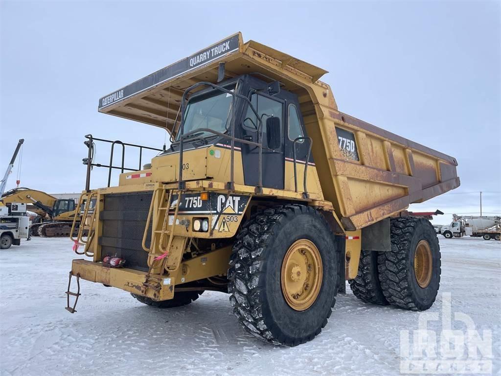 CAT 775D Nehézdömper