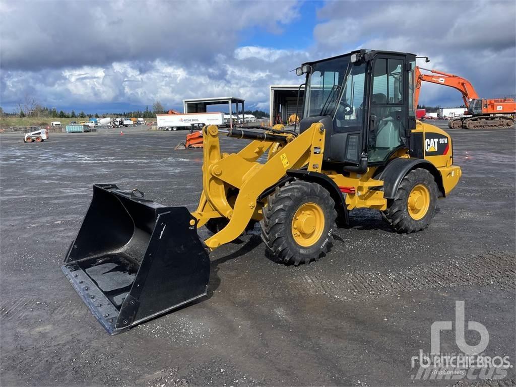 CAT 907M Gumikerekes homlokrakodók