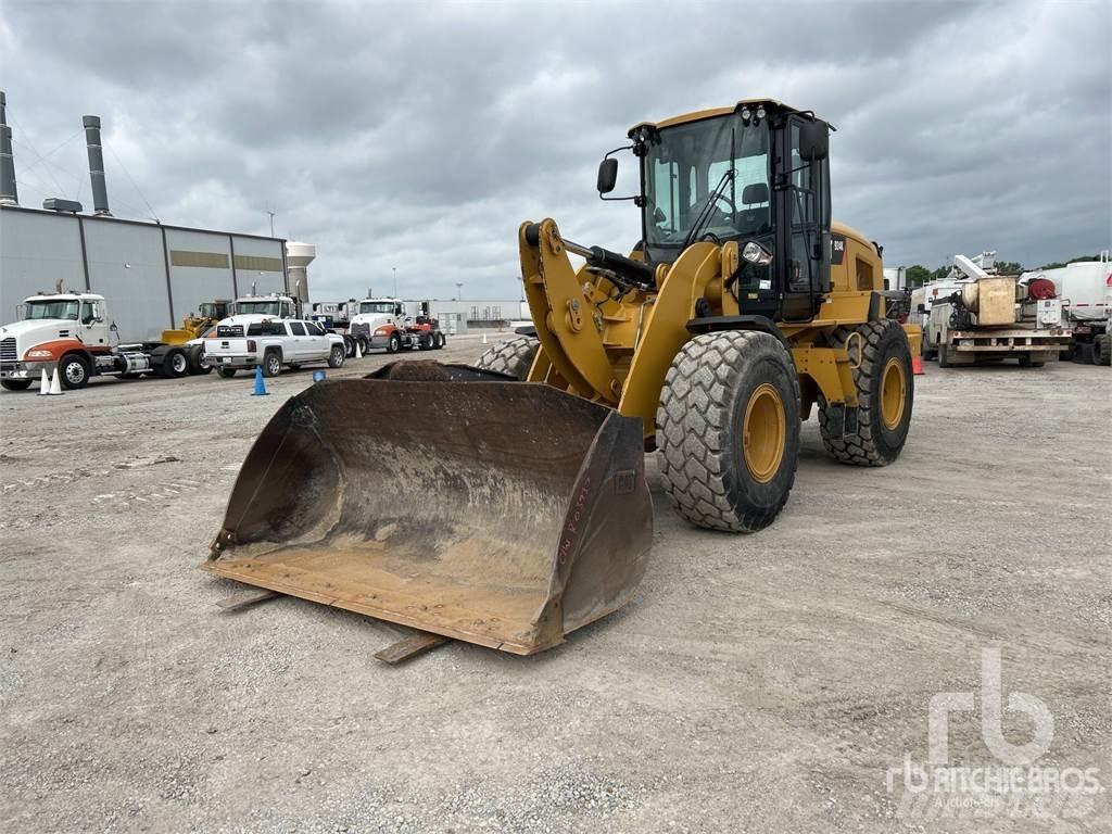 CAT 924K Gumikerekes homlokrakodók
