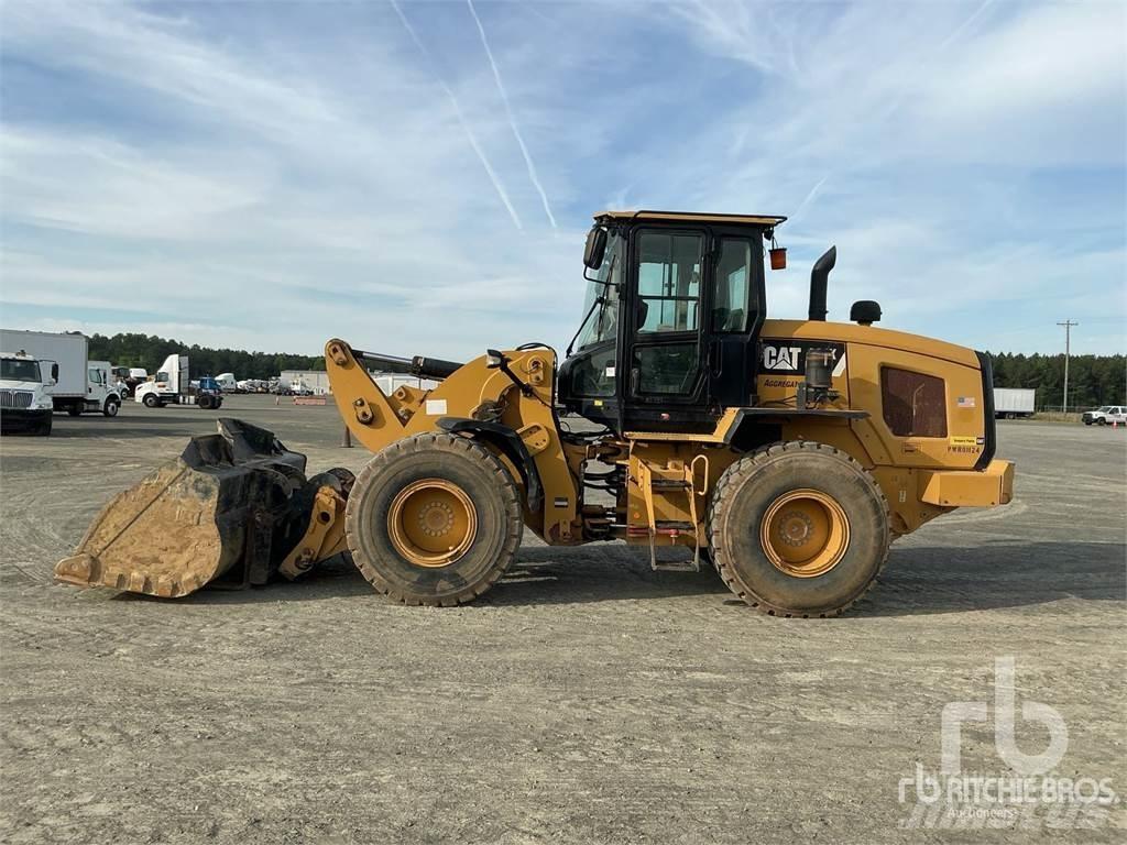 CAT 924K Gumikerekes homlokrakodók