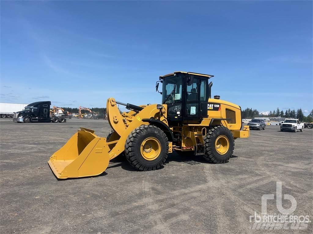 CAT 926 Gumikerekes homlokrakodók
