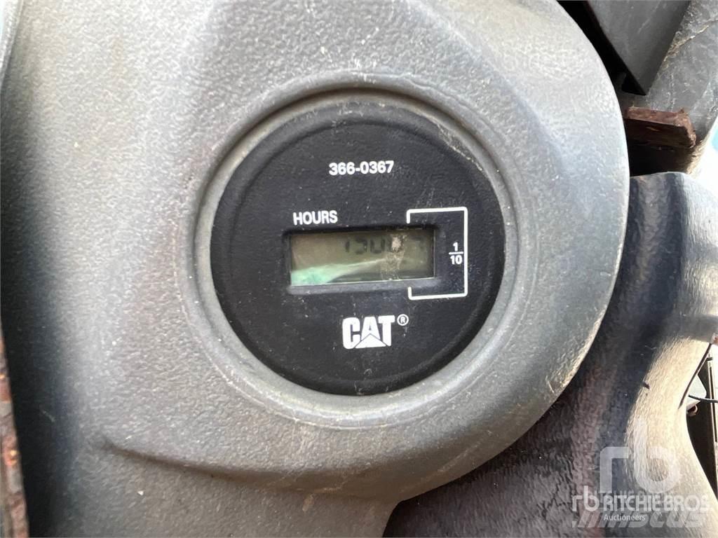 CAT 928G Gumikerekes homlokrakodók