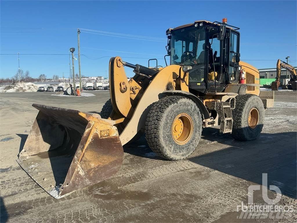 CAT 938M Gumikerekes homlokrakodók