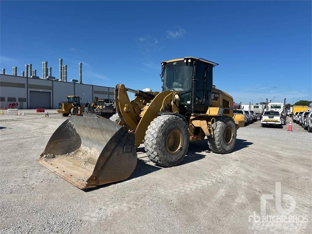 CAT 938M Gumikerekes homlokrakodók