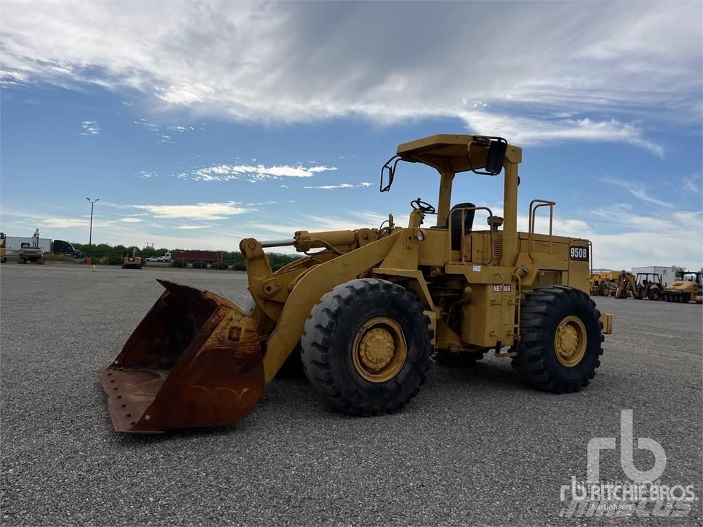 CAT 950B Gumikerekes homlokrakodók