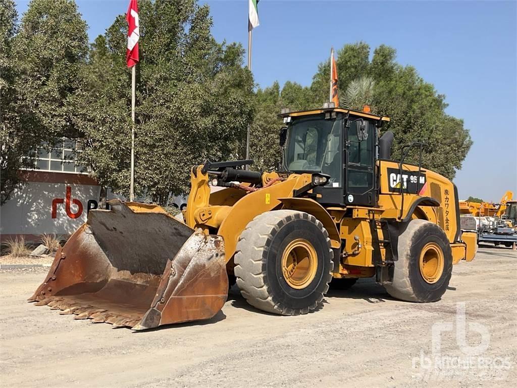 CAT 966M Gumikerekes homlokrakodók
