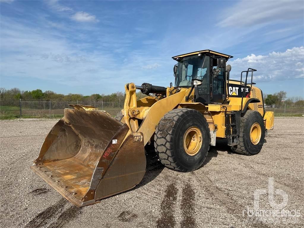 CAT 972K Gumikerekes homlokrakodók