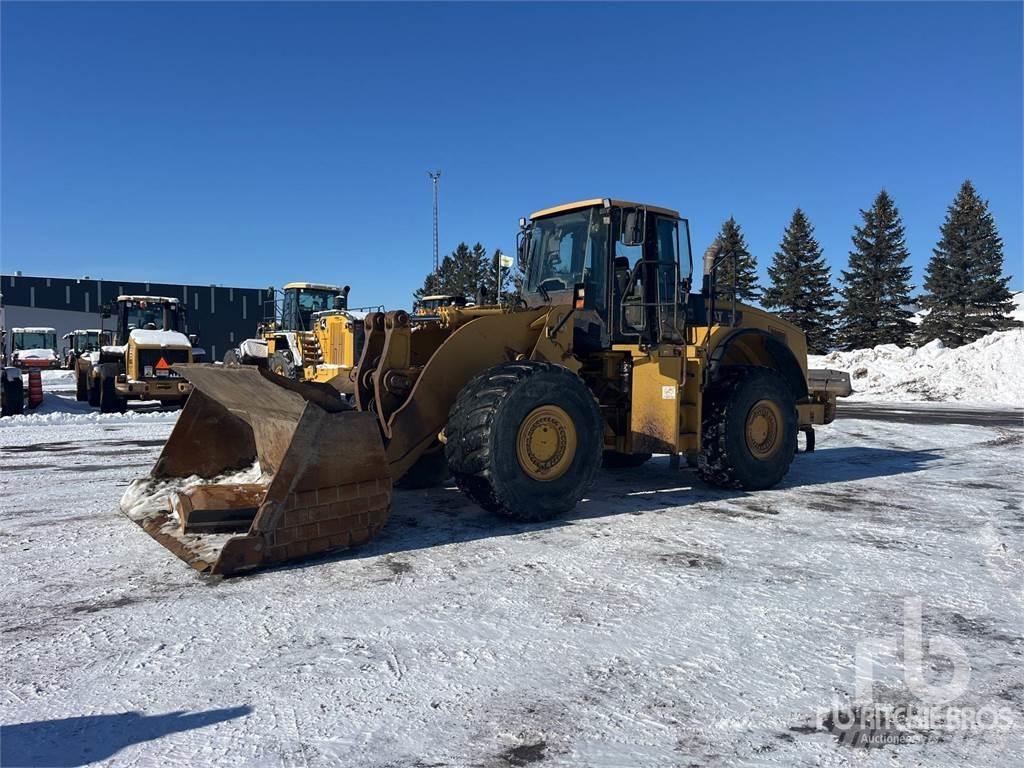 CAT 980H Gumikerekes homlokrakodók