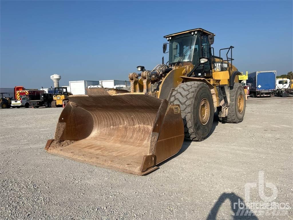 CAT 980M Gumikerekes homlokrakodók