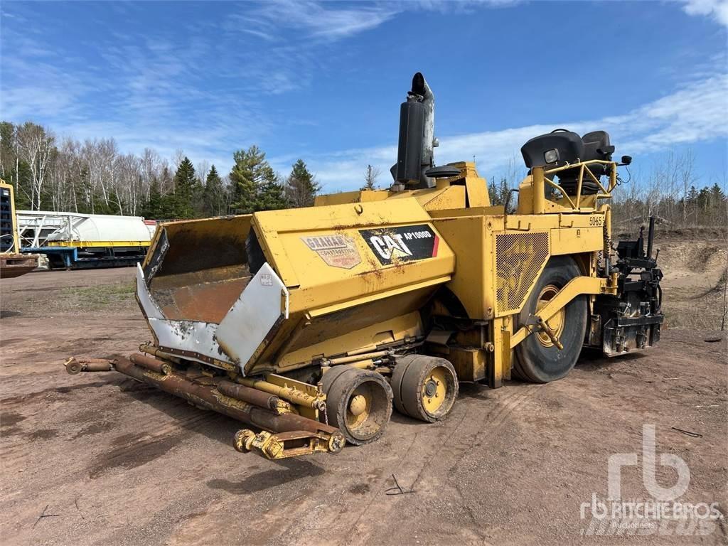 CAT AP-1000D Aszfalt terítõ gépek