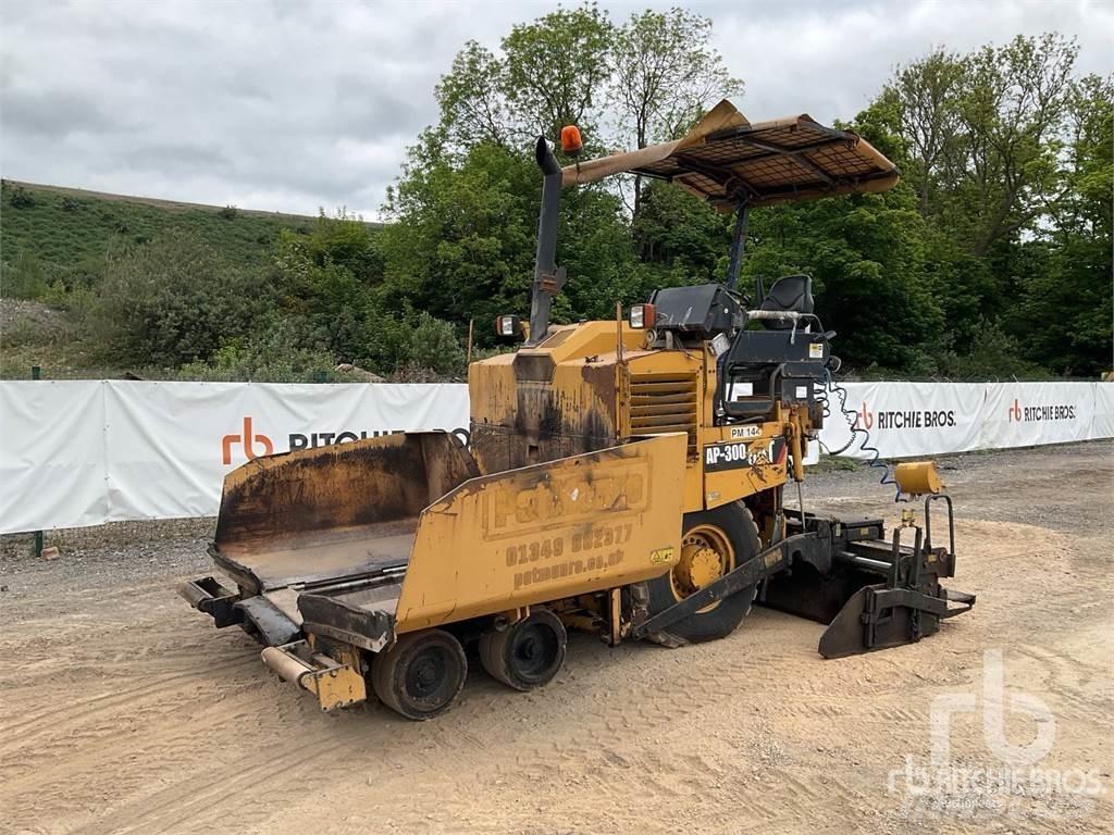 CAT AP300D Aszfalt terítõ gépek