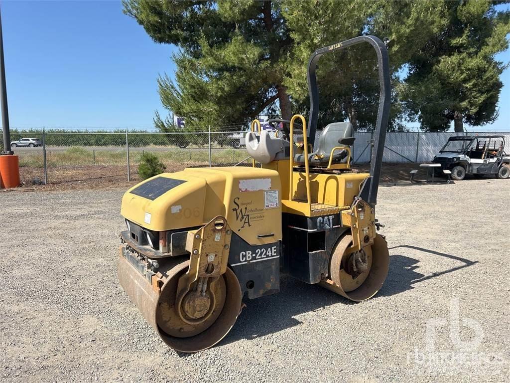 CAT CB224E Ikerdobos hengerek