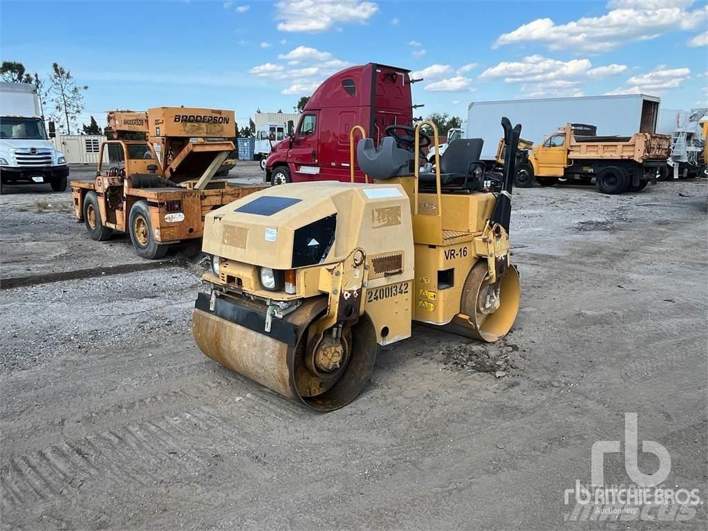 CAT CB24 Ikerdobos hengerek