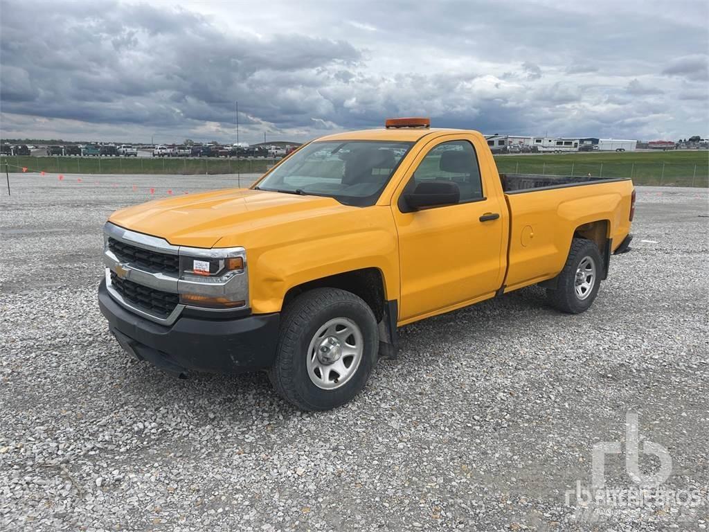 Chevrolet 1500 Kis teherszállító/Platós kocsi
