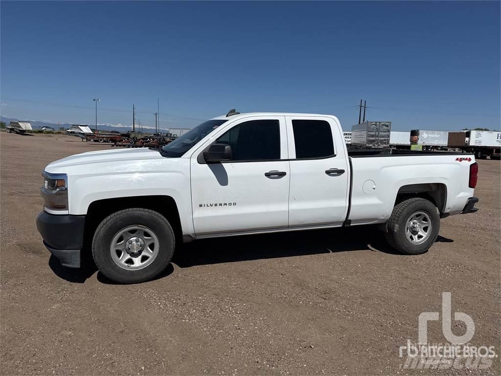 Chevrolet 1500 Kis teherszállító/Platós kocsi