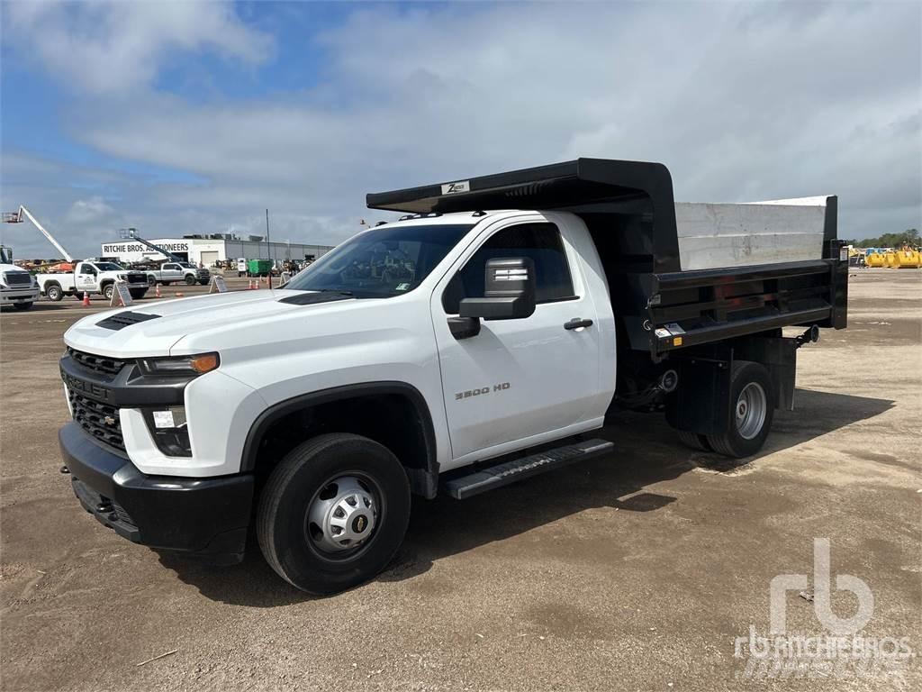 Chevrolet 3500 Platós / Ponyvás teherautók
