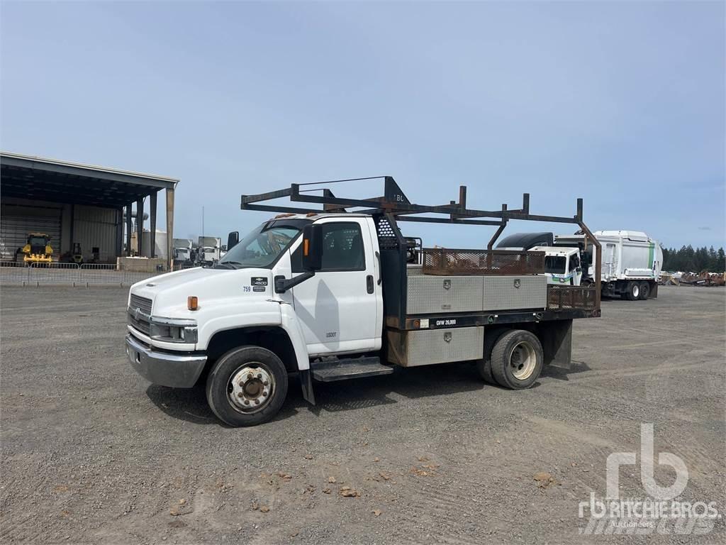 Chevrolet C4500 Platós / Ponyvás teherautók