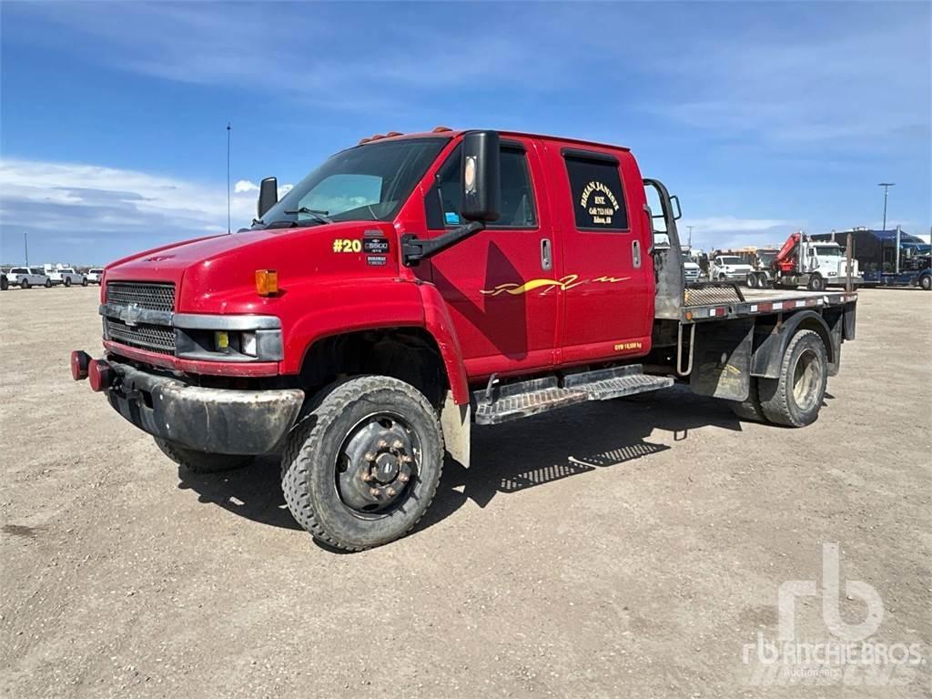 Chevrolet C5500 Platós / Ponyvás teherautók