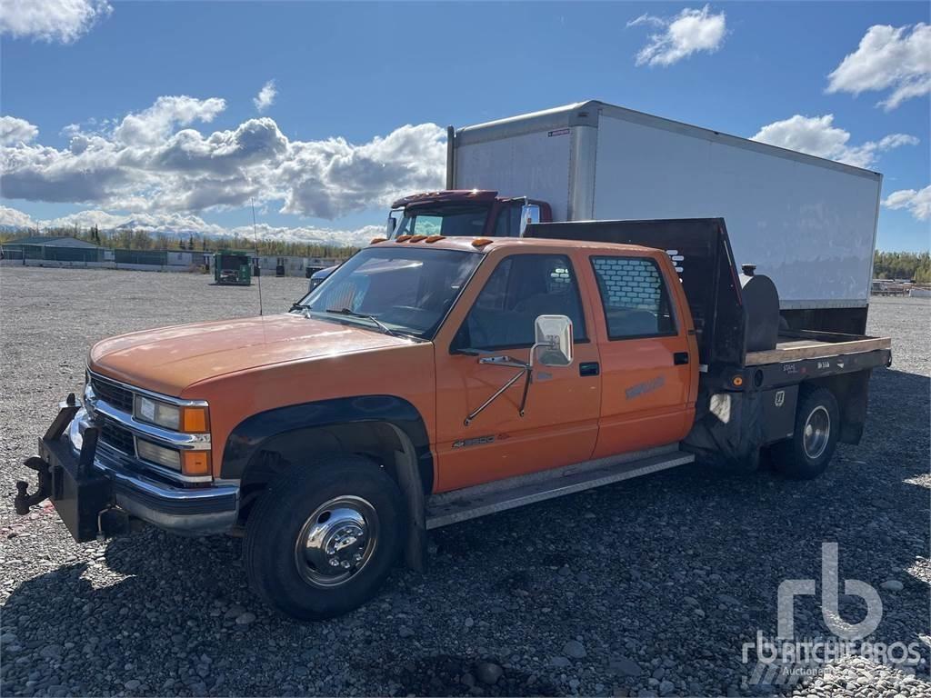 Chevrolet K3500 Platós / Ponyvás teherautók