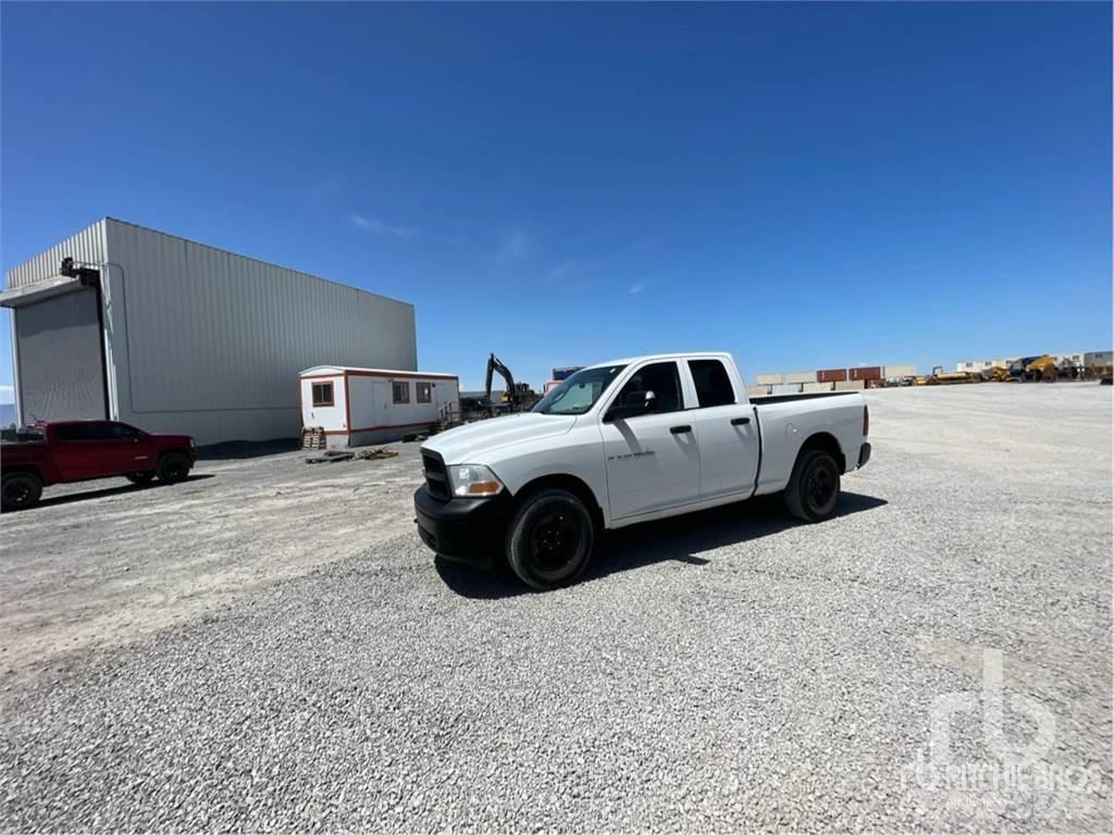 Dodge 1500 Kis teherszállító/Platós kocsi