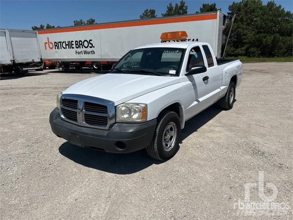 Dodge DAKOTA Kis teherszállító/Platós kocsi