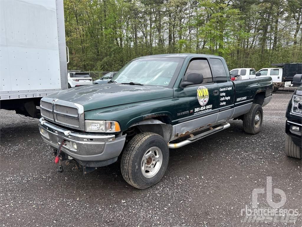 Dodge RAM 2500 Kis teherszállító/Platós kocsi