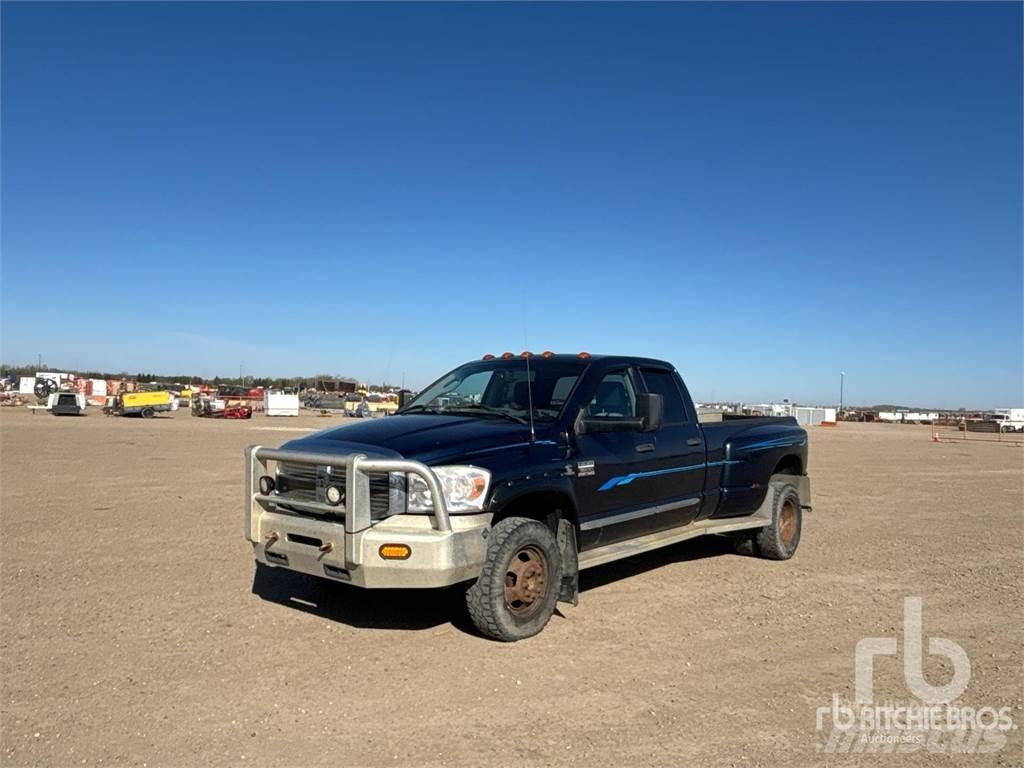 Dodge RAM 3500 Kis teherszállító/Platós kocsi