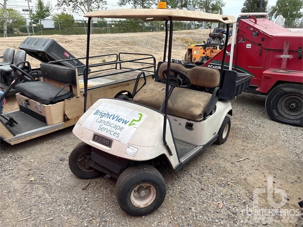 E-Z-GO Electric Golfkocsik