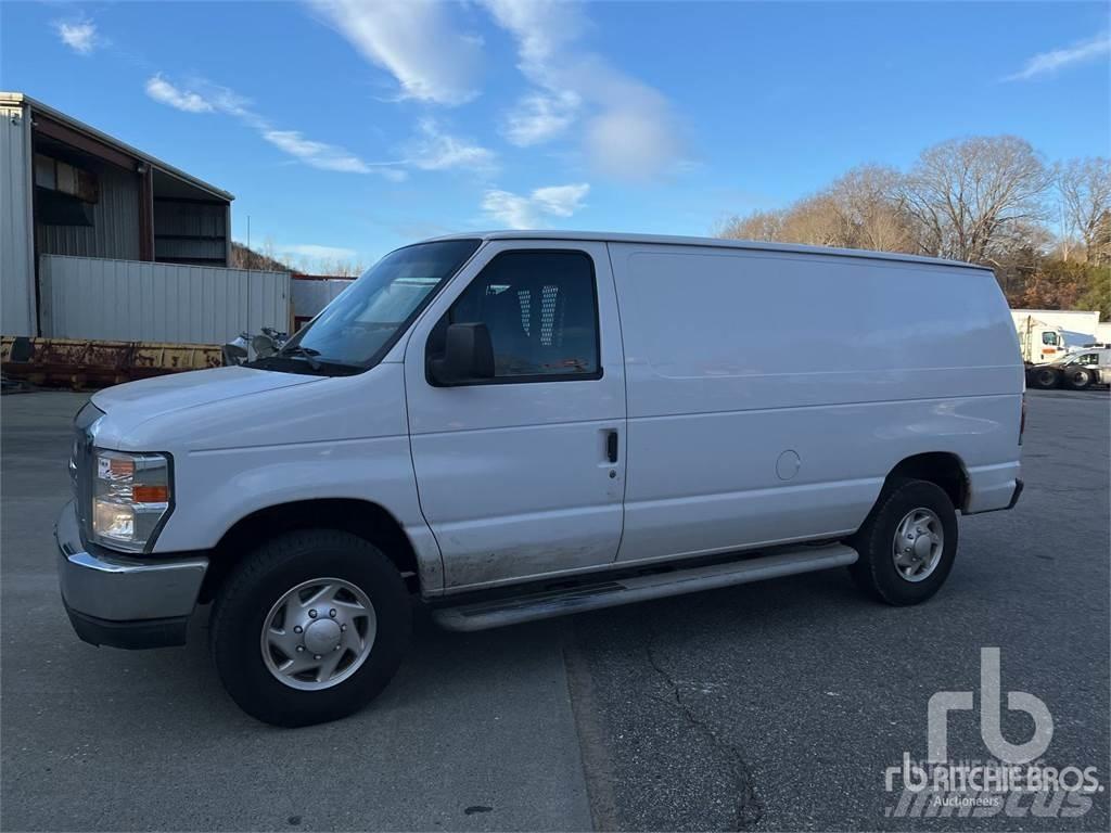 Ford E-250 Hűtős