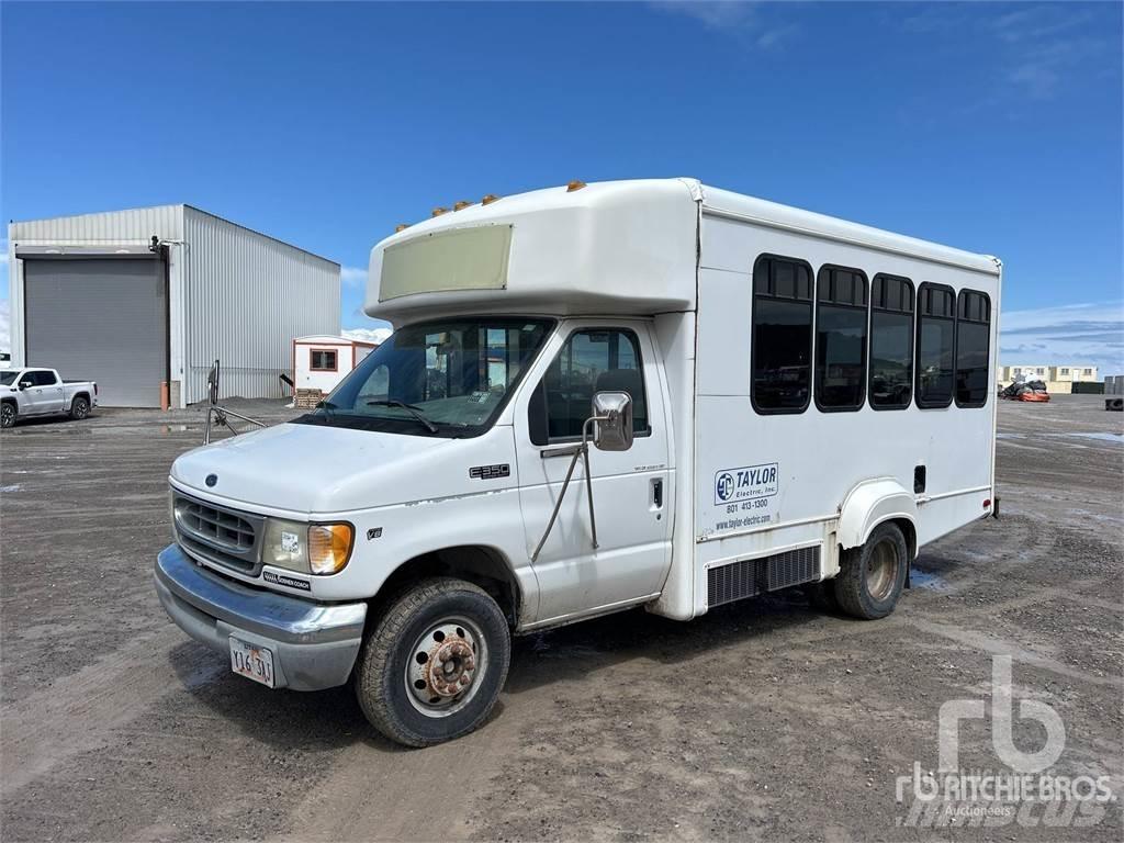 Ford E-350 Transporterek
