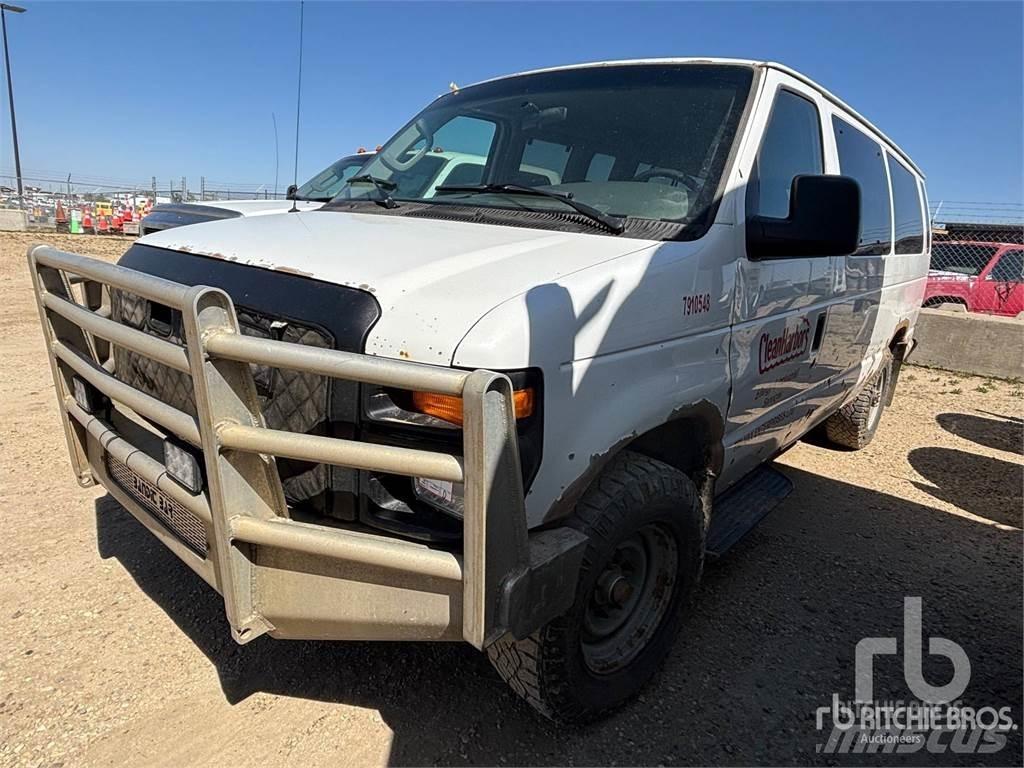 Ford E-350 Transporterek