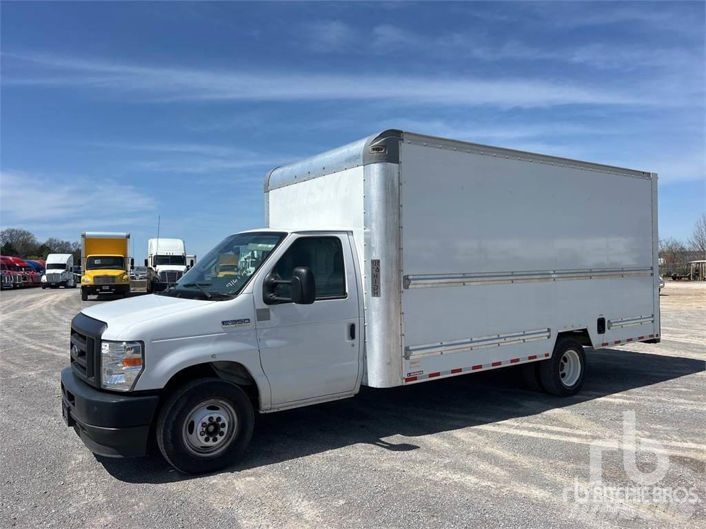 Ford E350 Transporterek