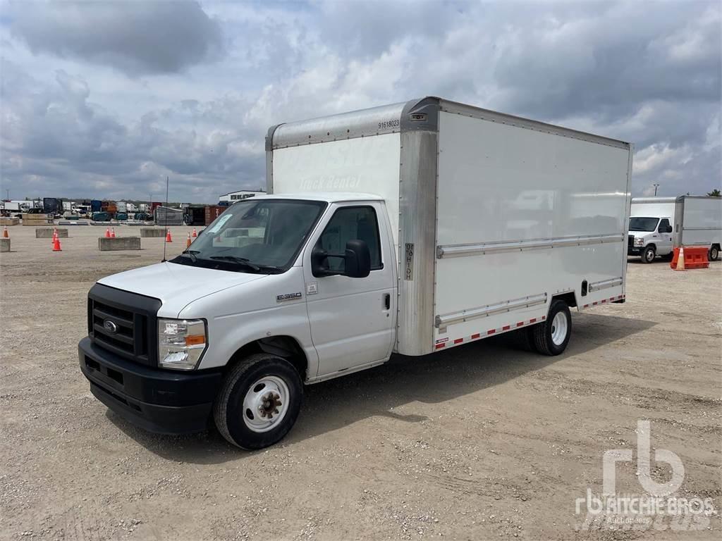 Ford E350 Transporterek