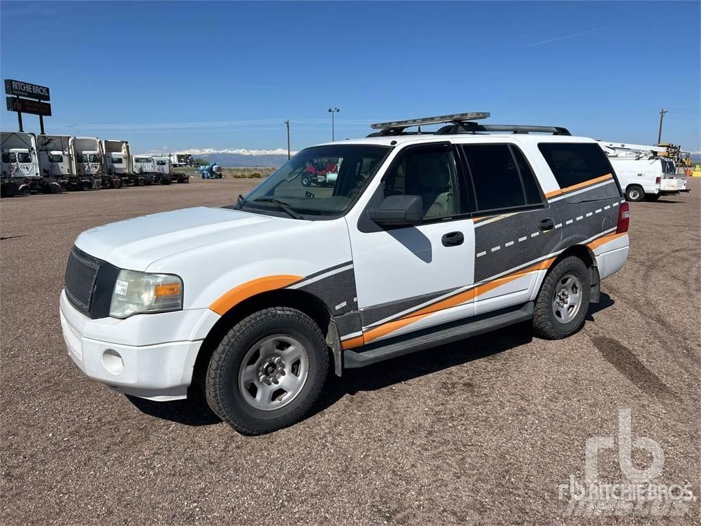 Ford EXPEDITION Kis teherszállító/Platós kocsi