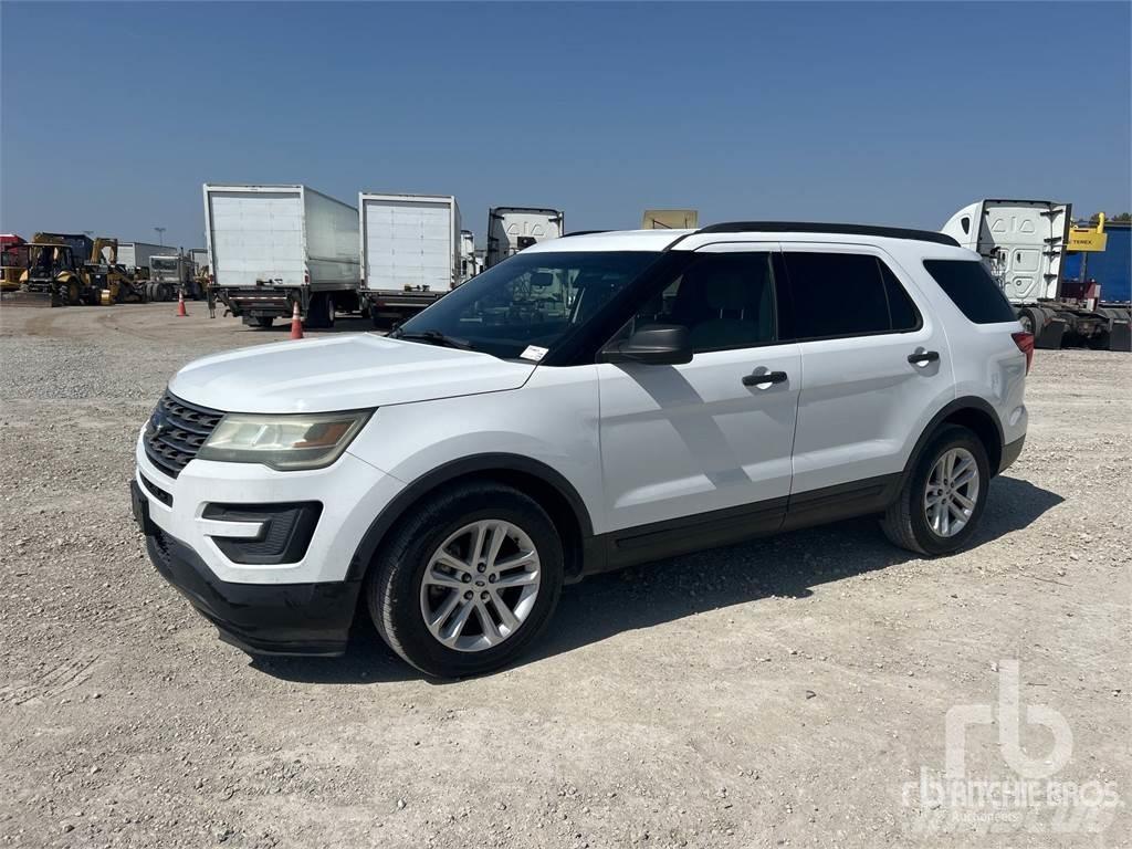 Ford EXPLORER Kis teherszállító/Platós kocsi