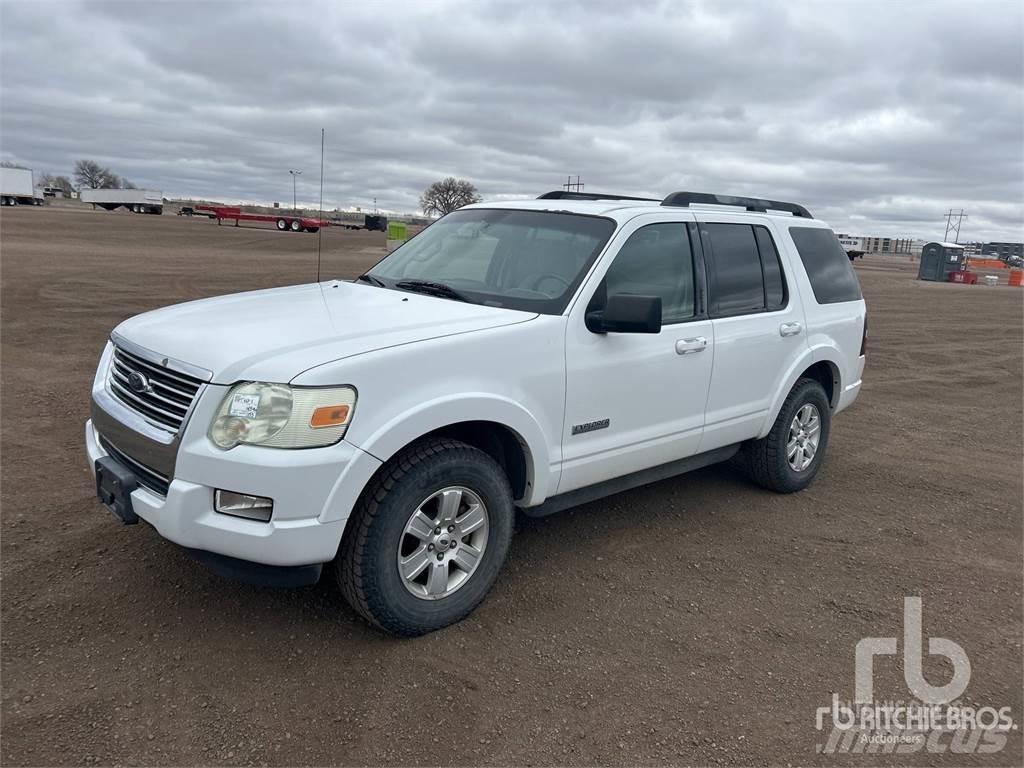 Ford EXPLORER Kis teherszállító/Platós kocsi