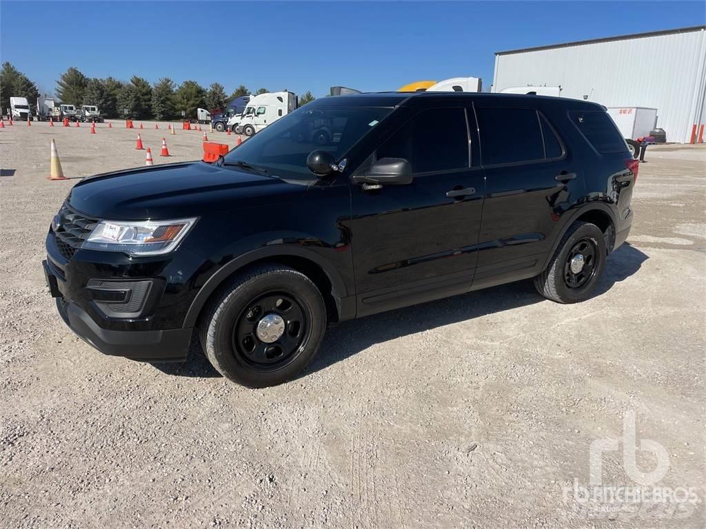 Ford EXPLORER Kis teherszállító/Platós kocsi