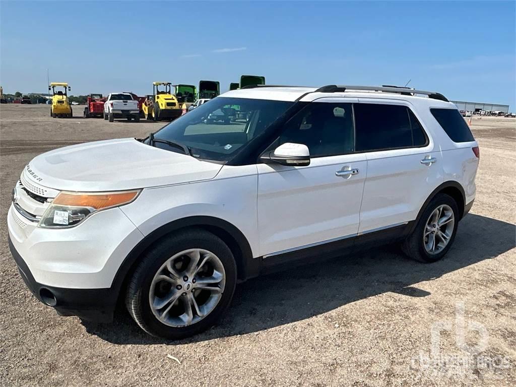 Ford EXPLORER Kis teherszállító/Platós kocsi
