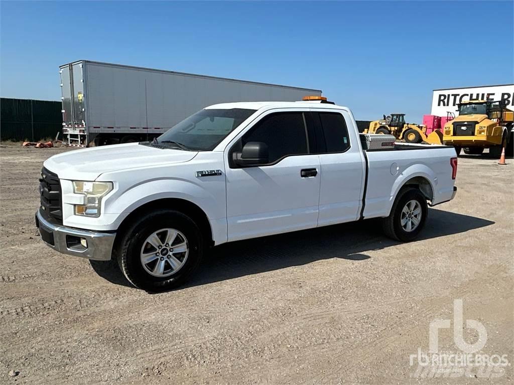 Ford F-150 Kis teherszállító/Platós kocsi