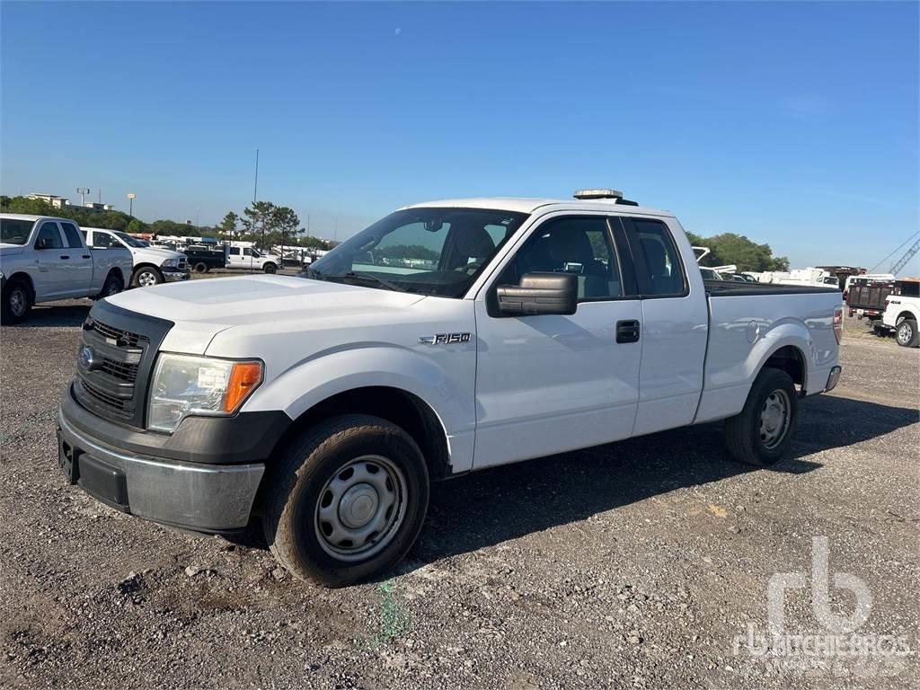 Ford F-150 Kis teherszállító/Platós kocsi