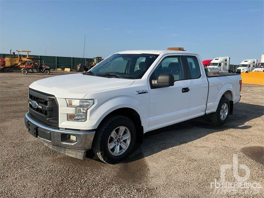 Ford F-150 Kis teherszállító/Platós kocsi