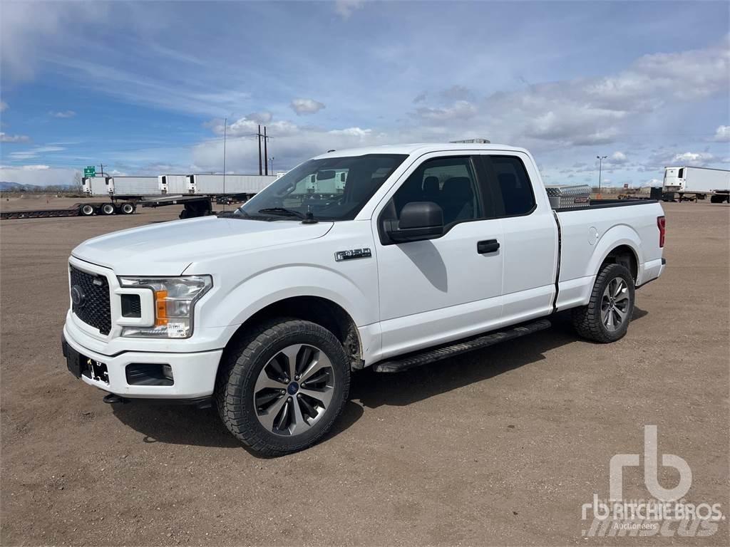Ford F-150 Kis teherszállító/Platós kocsi