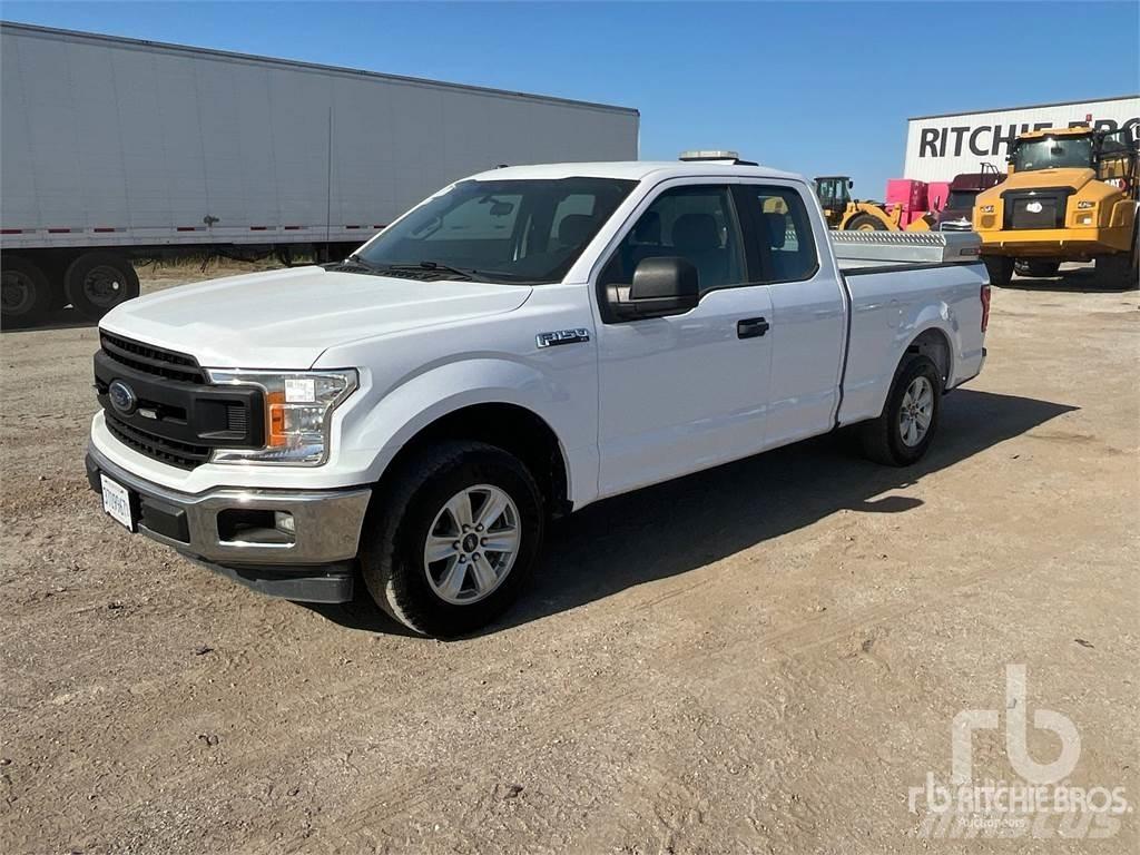 Ford F-150 Kis teherszállító/Platós kocsi