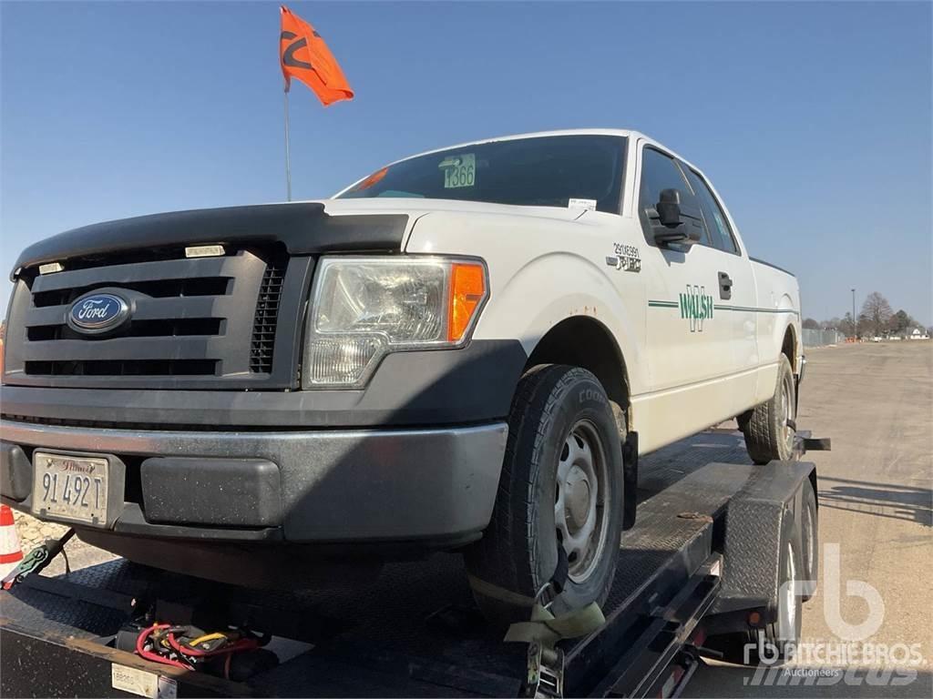 Ford F-150 Kis teherszállító/Platós kocsi
