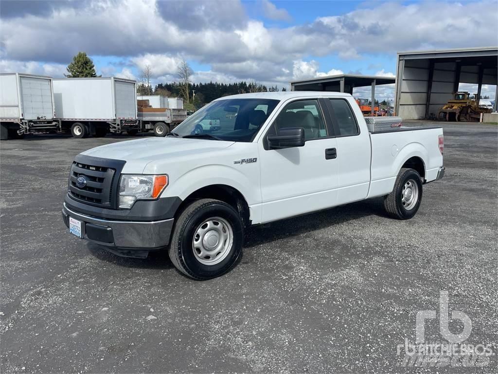 Ford F-150 Kis teherszállító/Platós kocsi
