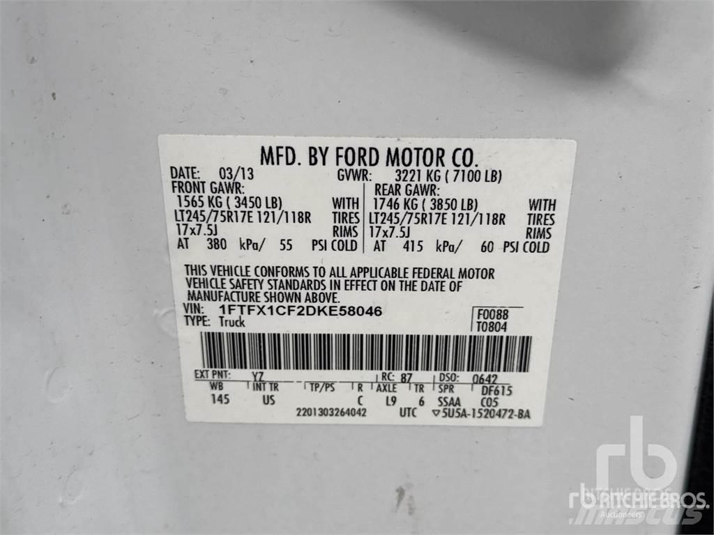 Ford F-150 Kis teherszállító/Platós kocsi