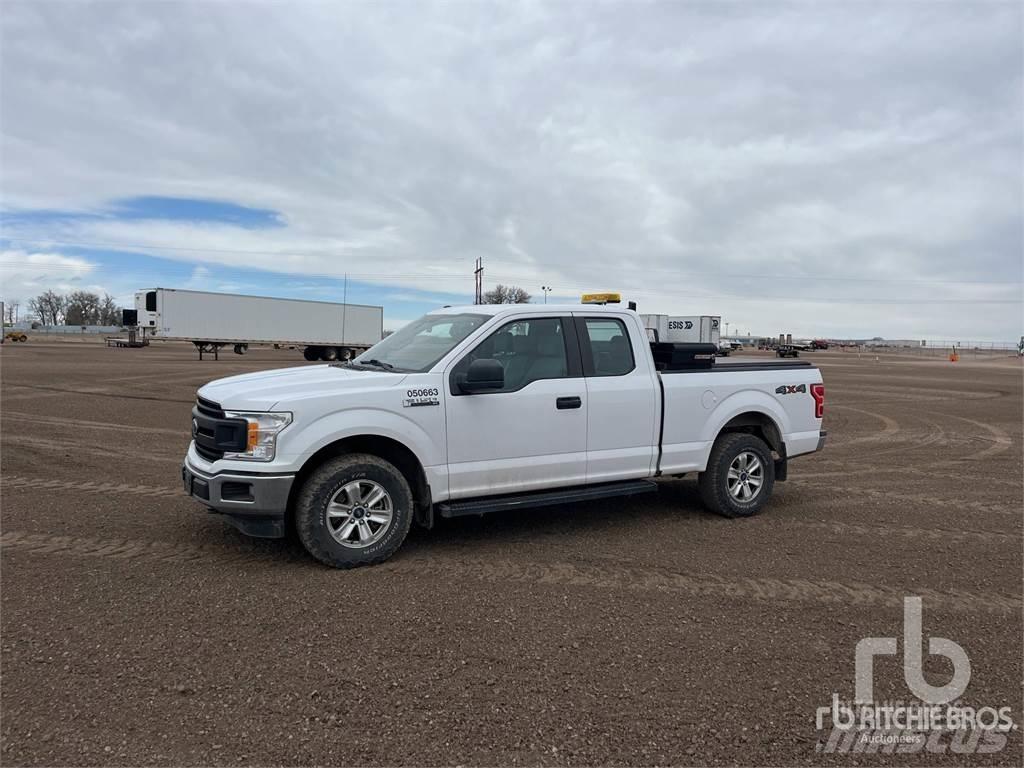Ford F-150 Kis teherszállító/Platós kocsi