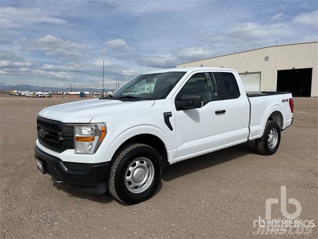 Ford F-150 Kis teherszállító/Platós kocsi