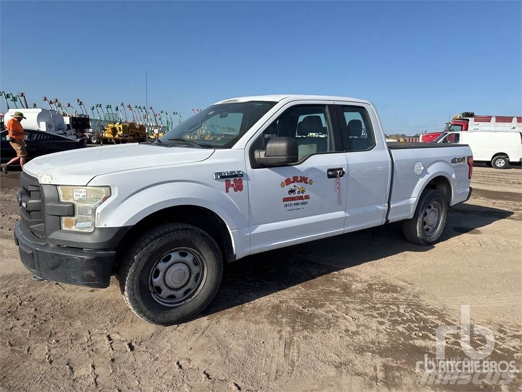 Ford F-150 Kis teherszállító/Platós kocsi