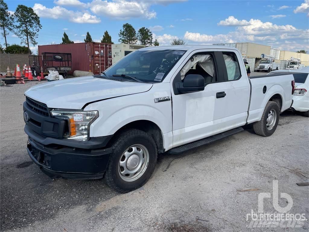 Ford F-150 Kis teherszállító/Platós kocsi